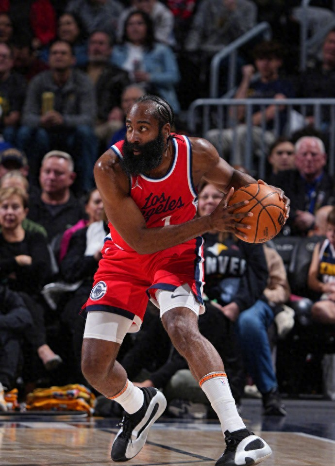 CBA常规赛倒计时,洛杉矶快船加时末段豪取连胜,细节引发关注,赛场秩序良好,球队文化再被提及的简单介绍 CBA常规赛倒计时,洛杉矶快船加时末段豪取连胜,细节引发关注,赛场秩序良好,球队文化再被提及的简单介绍