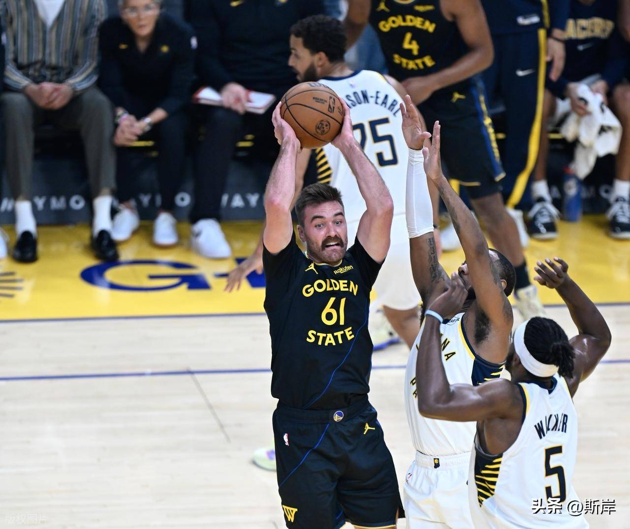 关键时刻CBA季后赛焦点战;俄克拉荷马雷霆造点机会;更衣室稳定;轮换策略成焦点的简单介绍 关键时刻CBA季后赛焦点战;俄克拉荷马雷霆造点机会;更衣室稳定;轮换策略成焦点的简单介绍