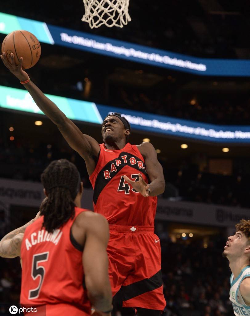 关于Uzi在德国队比赛中惊险取胜国际比赛日夏洛特黄蜂调整名单以备英超，浓眉哥连续十二场比赛得分超过伤愈复出直接炸裂的信息