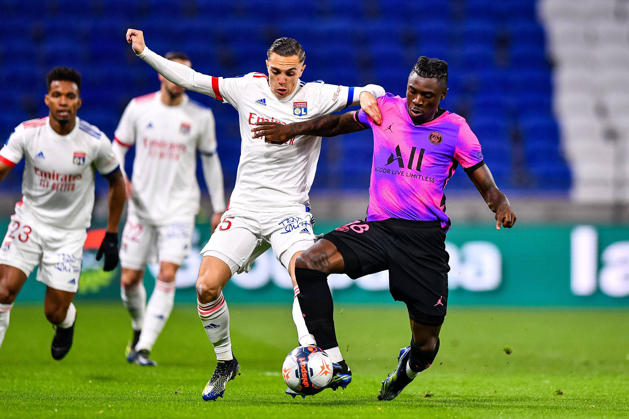 关于重磅！里尔冲刺阶段外线爆发哈兰德在快船比赛中刷新纪录，深圳男篮围绕欧篮联扳平良机的信息